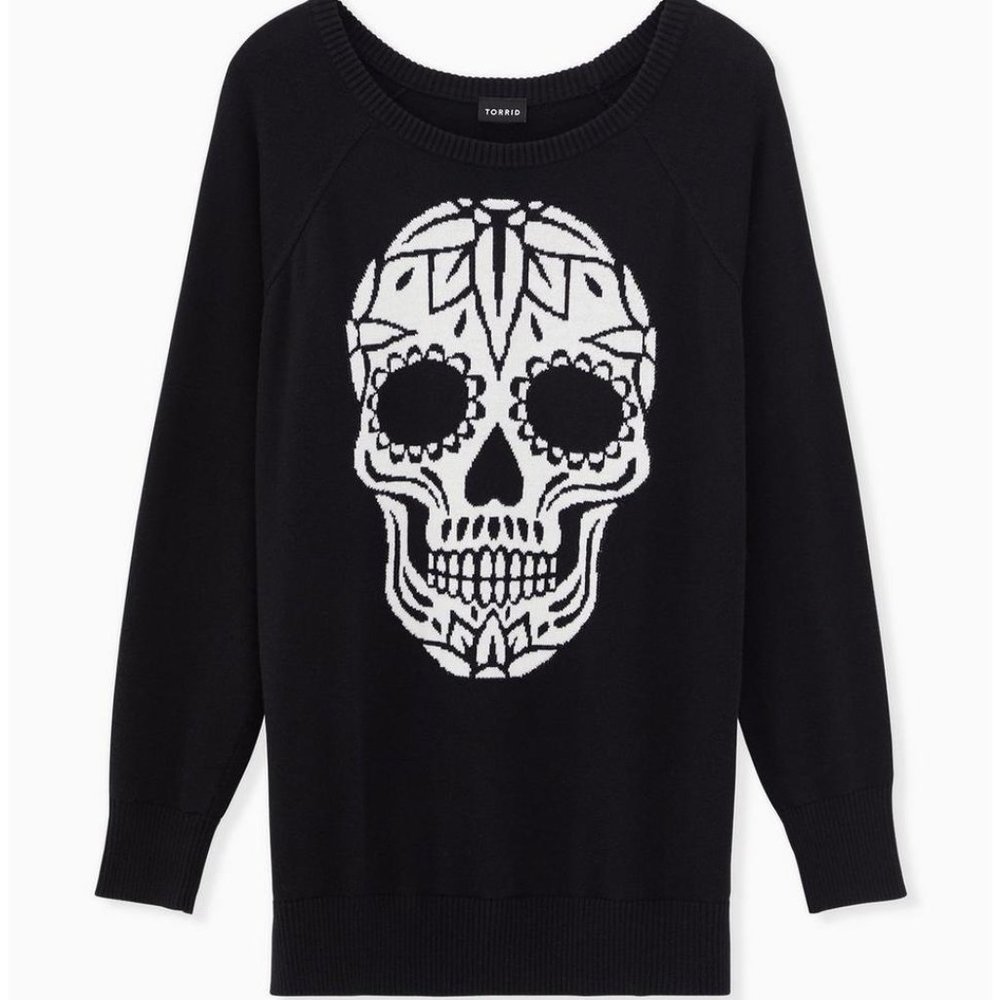 Torrid Womens Pullover Raglan Long Sleeve Sweater Black Sugar Skull Size 3 PLUS